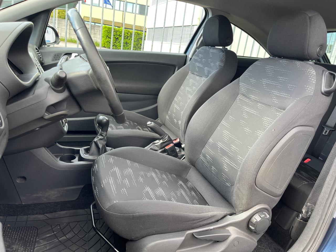 Opel Corsa 1.2 3 porte b-color OK NEOPATENTATI