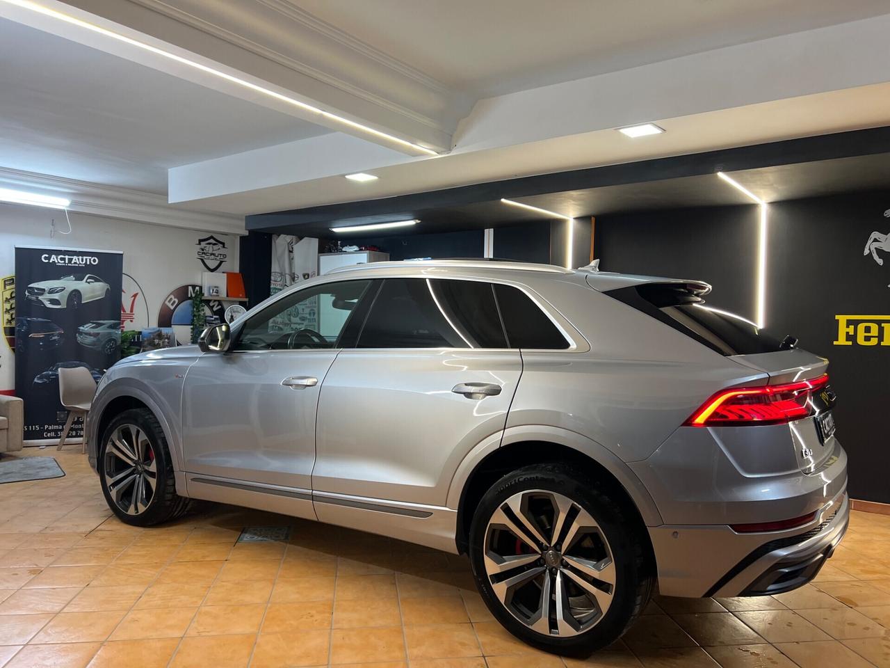 Audi Q8 50 TDI 286 CV quattro tiptronic Sport