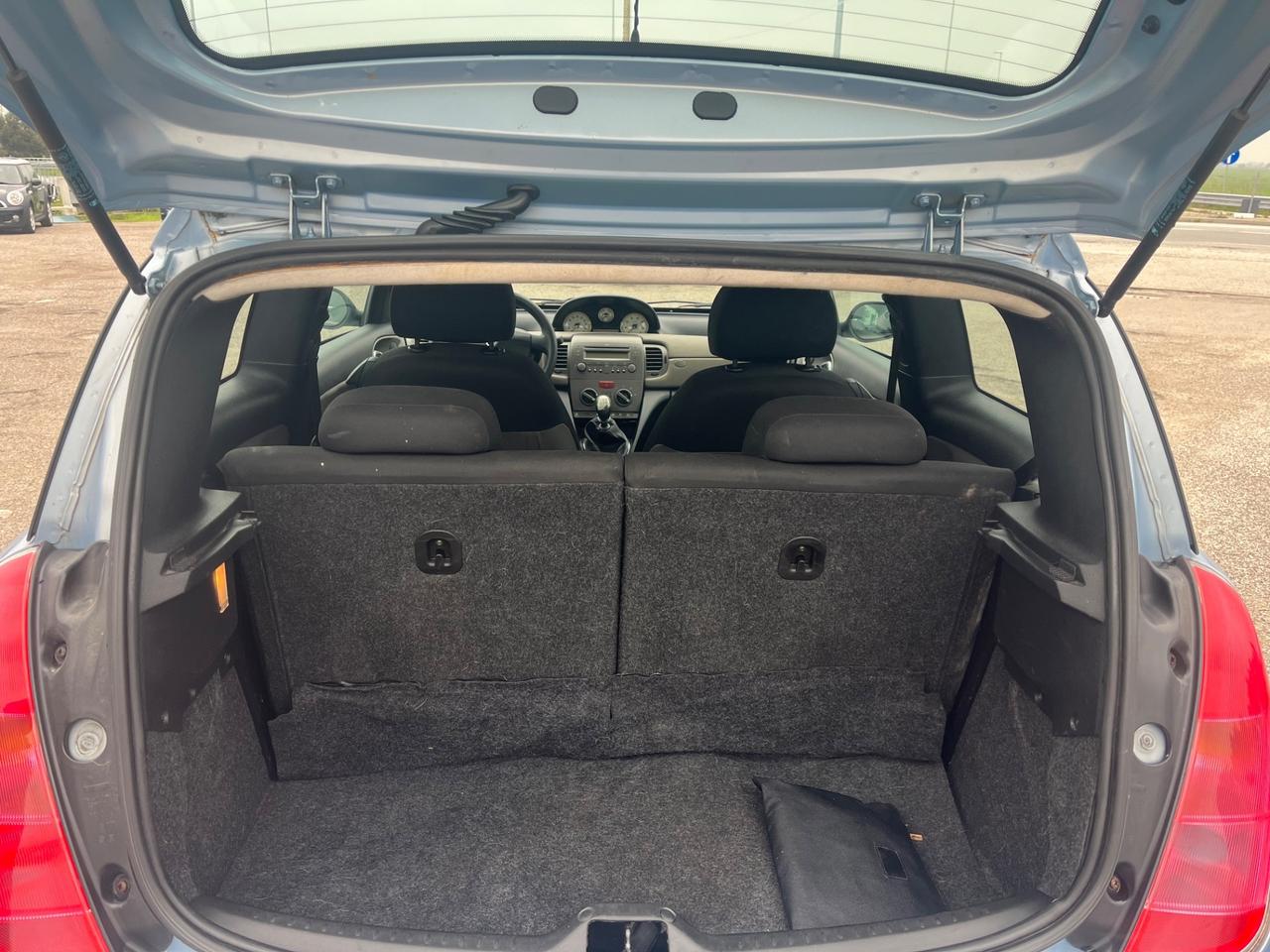 Lancia Ypsilon 1.4 16V Argento GPL ok neopatentati