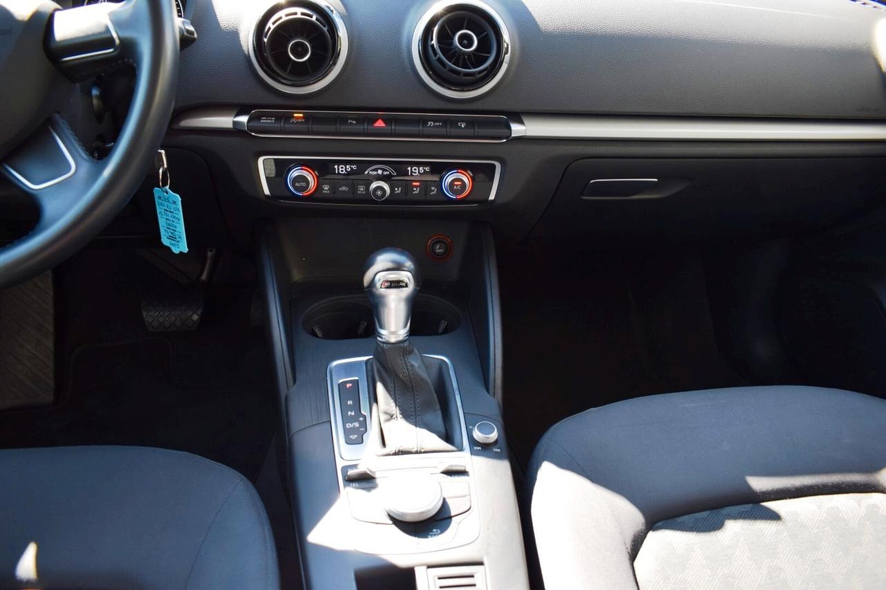 Audi A3 SPB 1.6 TDI clean diesel S tronic Business