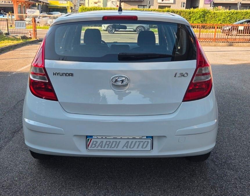 Hyundai i30 1.4 16V 109CV 5p. BlueDr. GPL Active