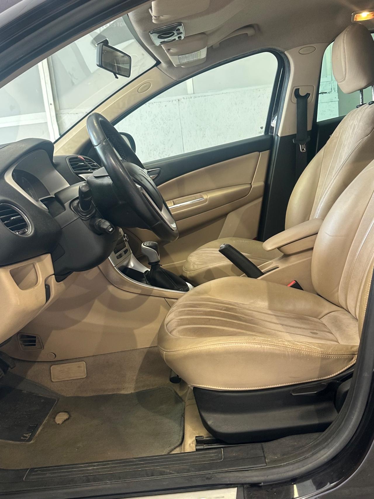 Lancia Delta 1.6 MJT DPF Gold