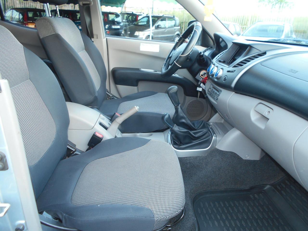 Mitsubishi L200 2.5 DI-D/136CV Doppia Cab Intense HARDTOP 4X4