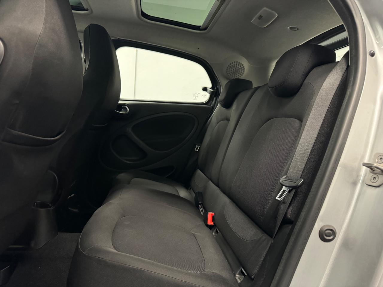 Smart ForFour 70 1.0 twinamic Passion UNIPRO!!