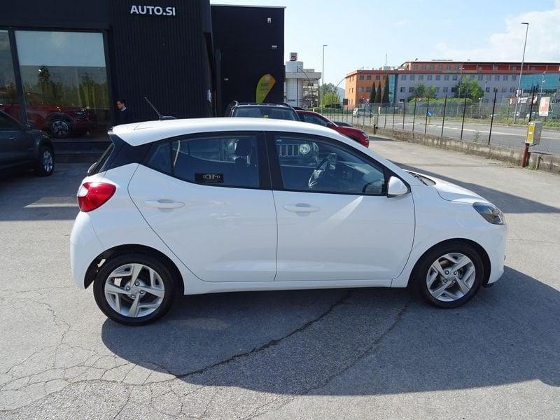 Hyundai i10 1.0 MPI A/T Tech