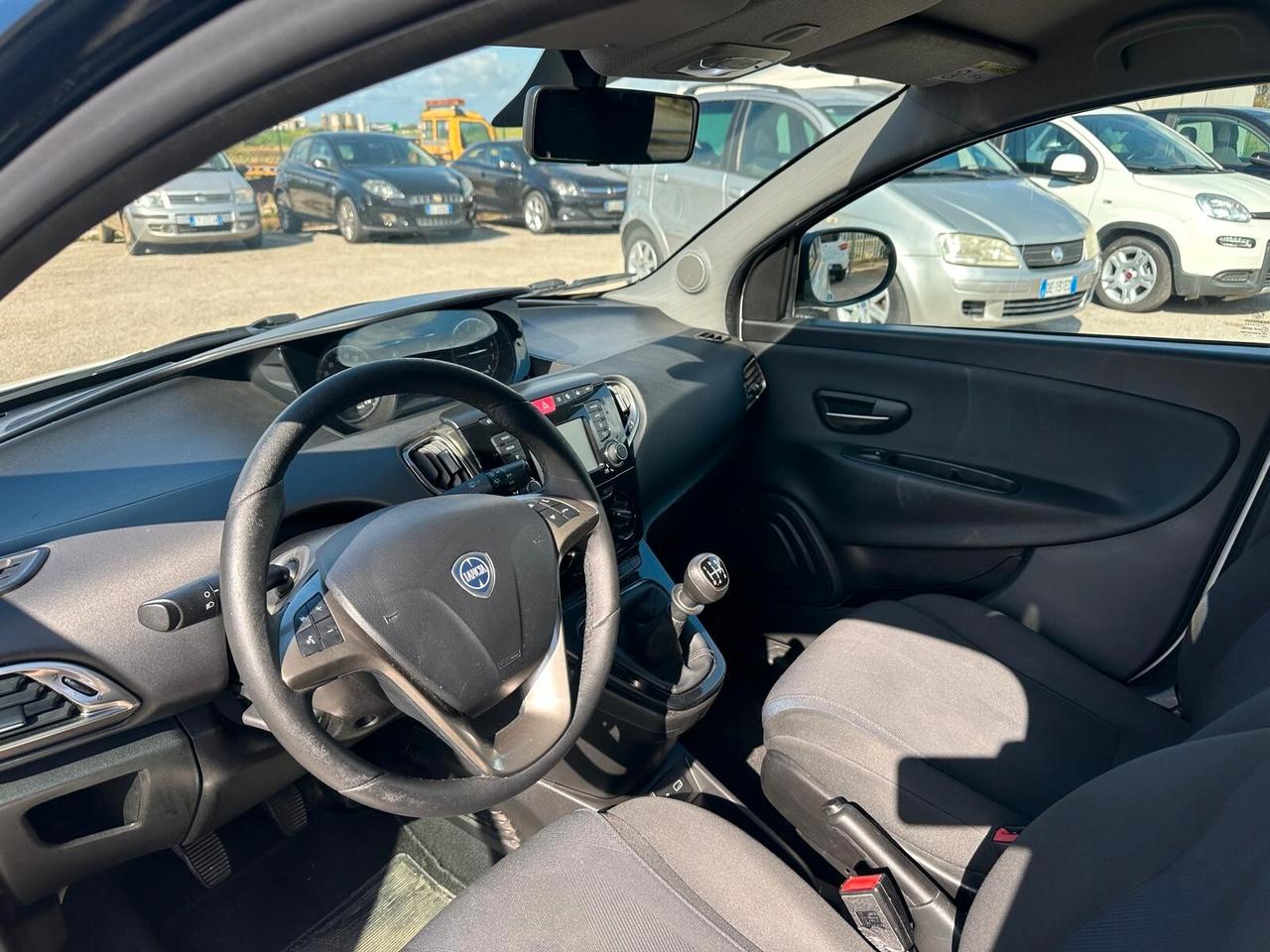 Lancia New Ypsilon 1.2 Benzina