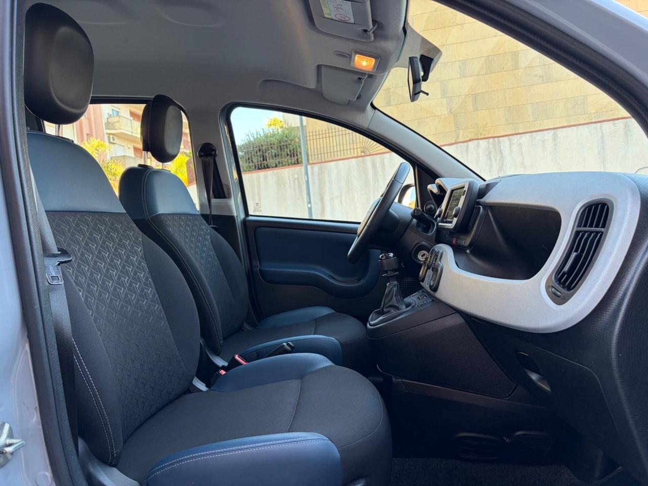 Fiat Panda 1.0 FireFly S&S Hybrid City Cross unico
