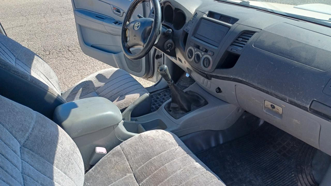 Toyota Hilux 2.5 D-4D 2WD 2p. Pick-up
