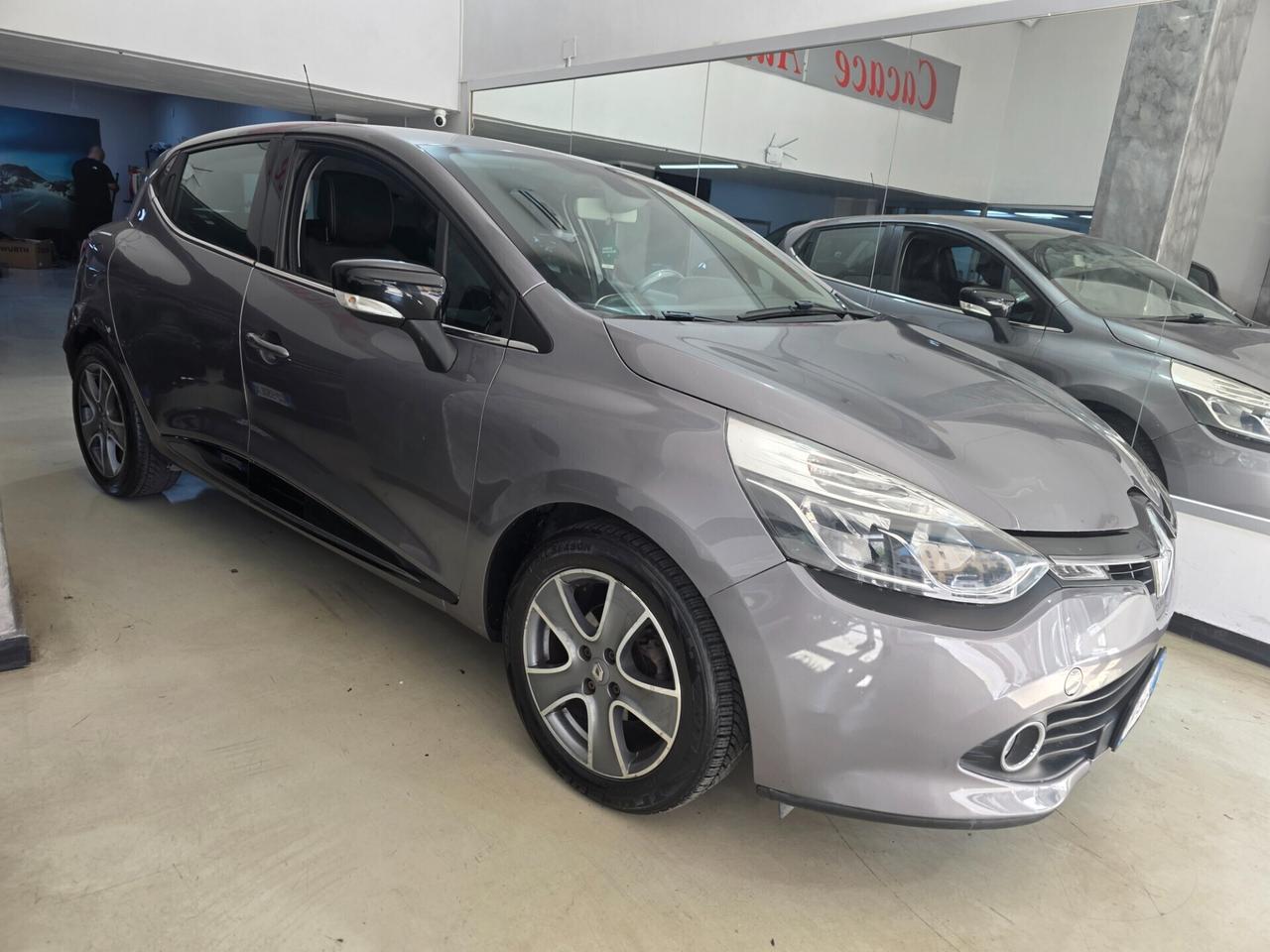 Renault CLIO 1.2 75cv 1 PROPRIETARIO