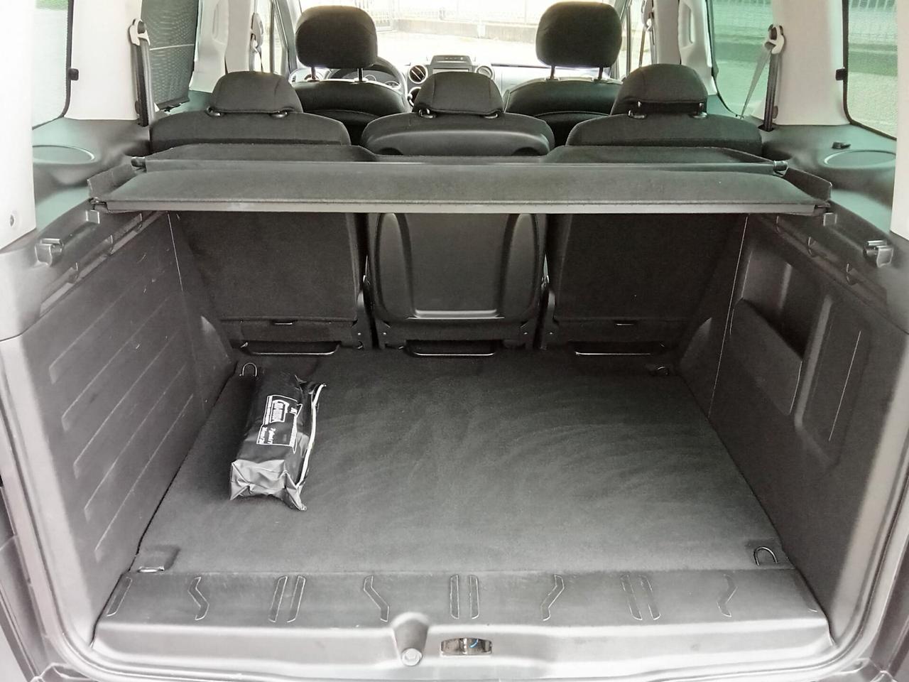 Peugeot Partner Tepee BlueHDi 120 S&S Outdoor