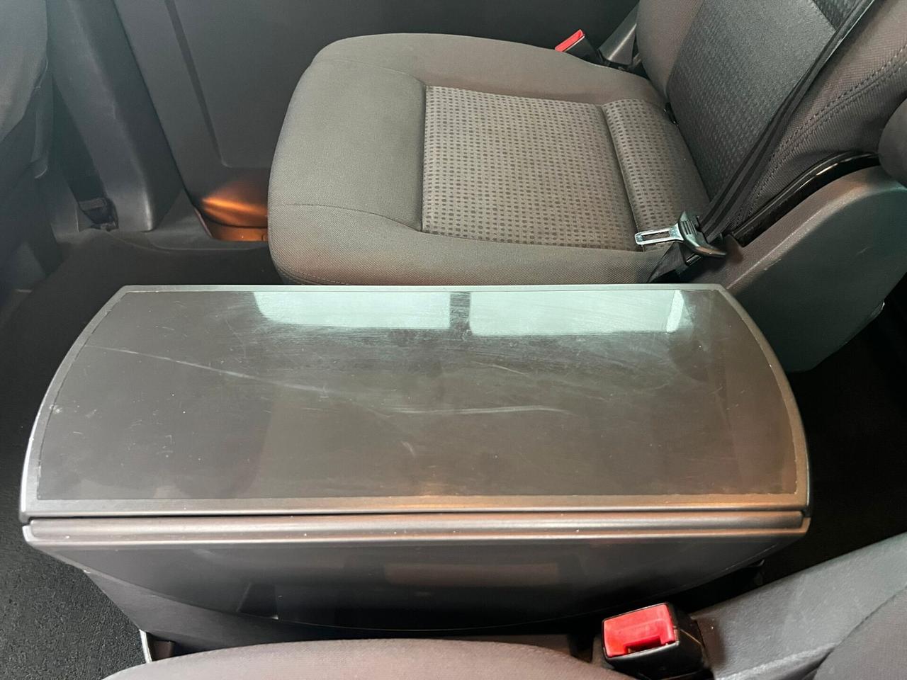 Volkswagen Multivan 2.5 TDI/130CV Comfortline 7 Posti