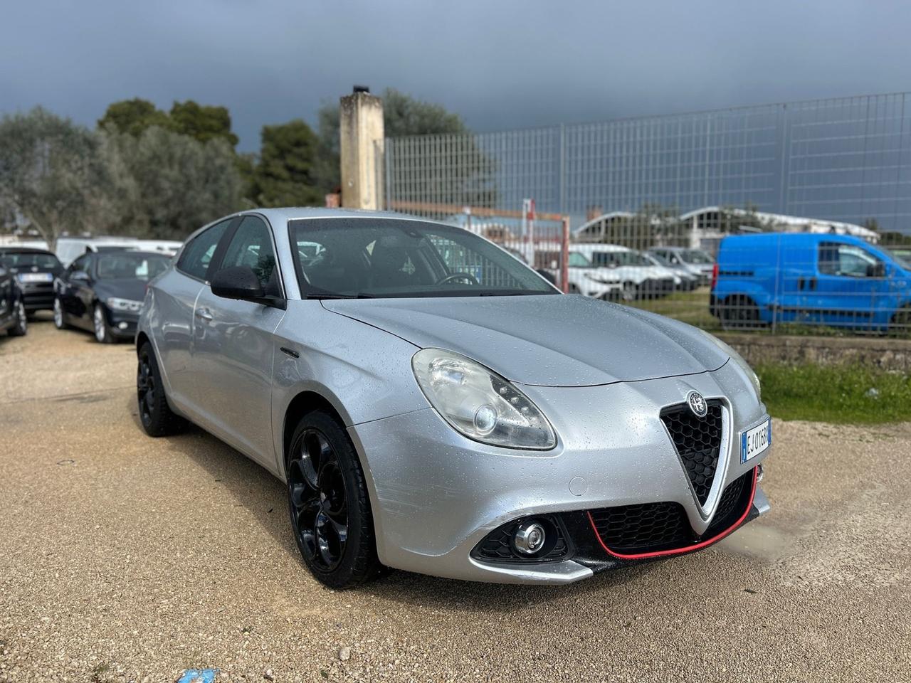 Alfa Romeo Giulietta 2.0 JTDm-2 140 CV Distinctive-2011
