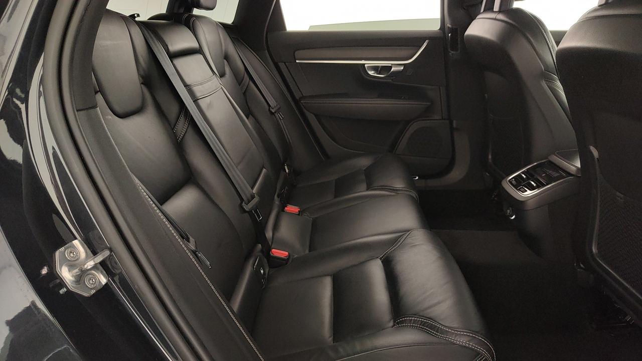 VOLVO V90 Cross Country 2.0 d5 pro awd geartronic