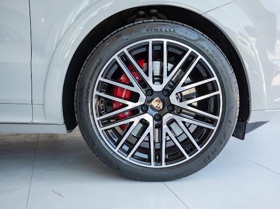 Porsche Cayenne Coupé 4.0 V8 S 2024 Grigio Gesso