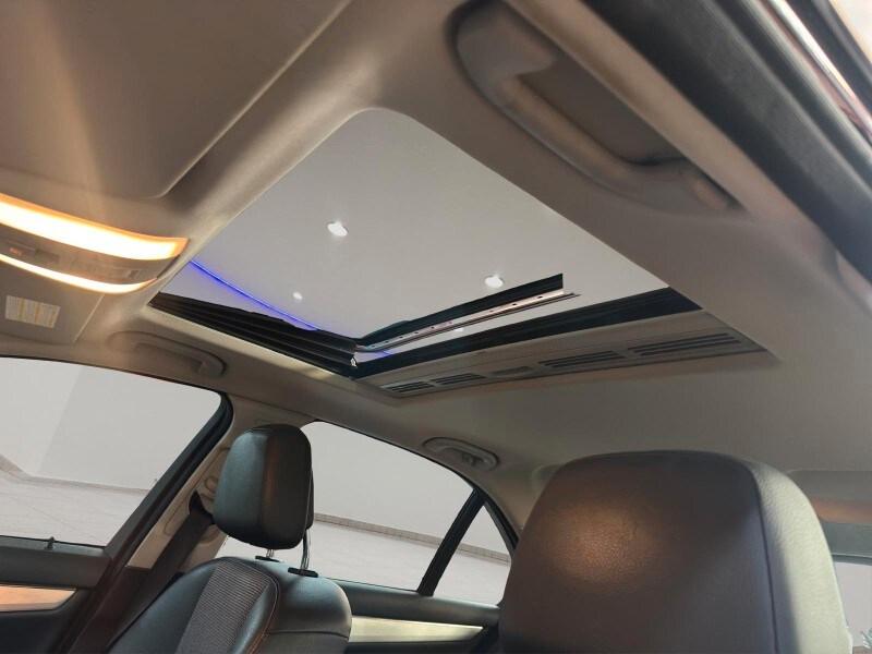 MERCEDES Classe C (W/S204) C 200 CGI BlueEFFI...