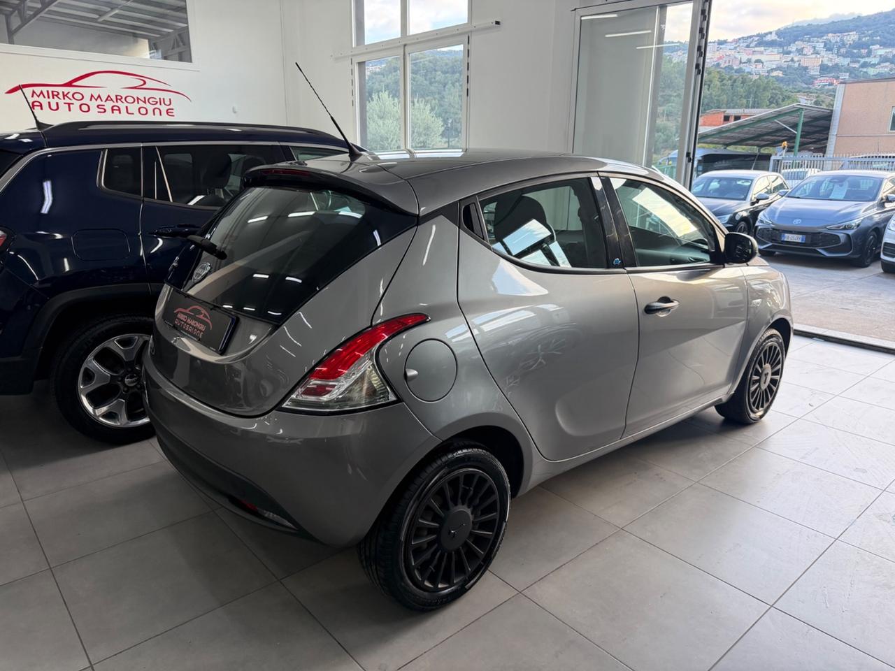 Lancia Ypsilon 1.2 BENZ/ GPL Ecochic FINANZIABILE