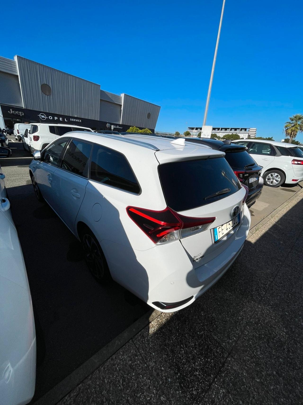 Toyota Auris 1.8 Hybrid Active