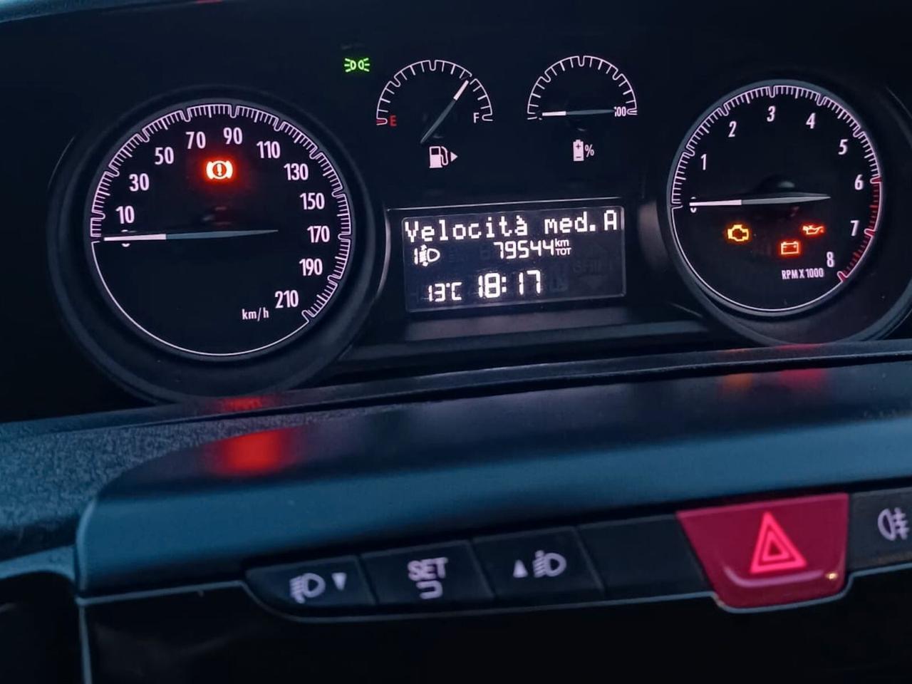 Lancia Ypsilon 1.0 FireFly 5 porte S&S Hybrid Gold