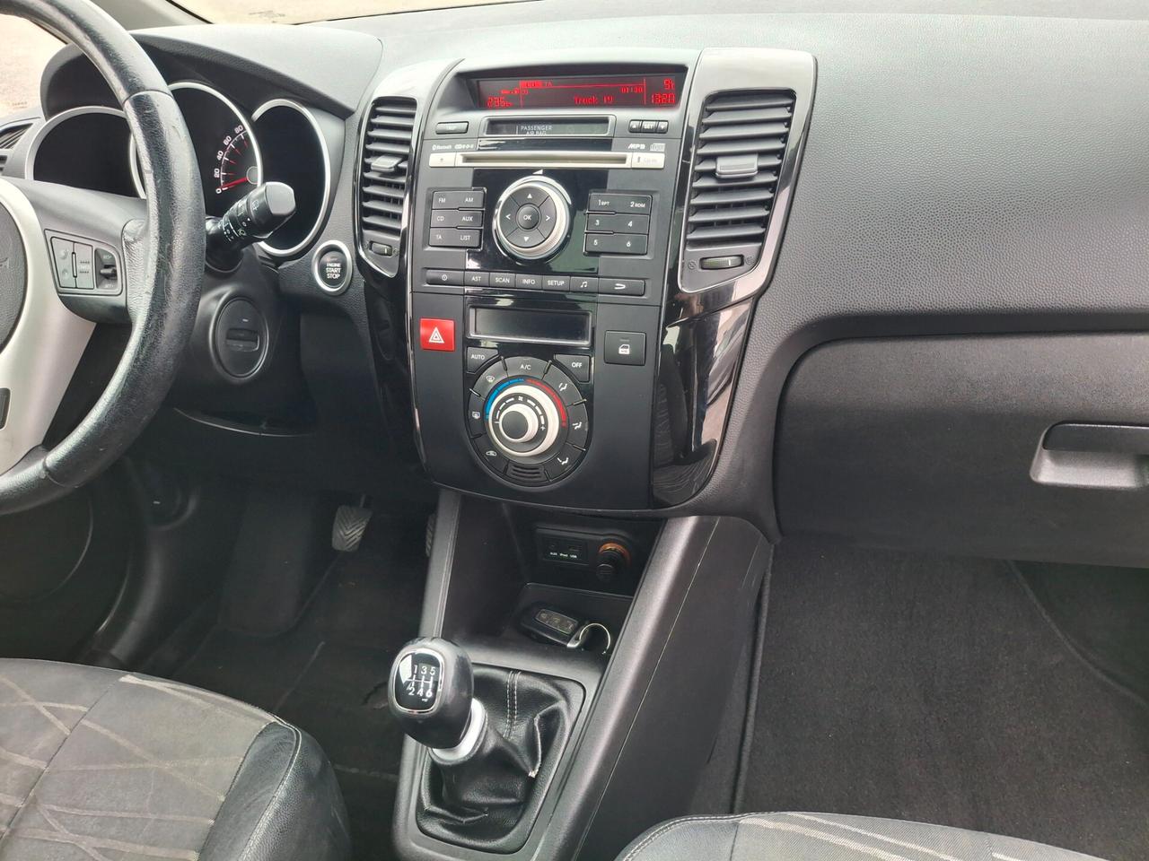 Kia Venga 1.6 CRDi-TETTO PANORAMICO APRIBILE-