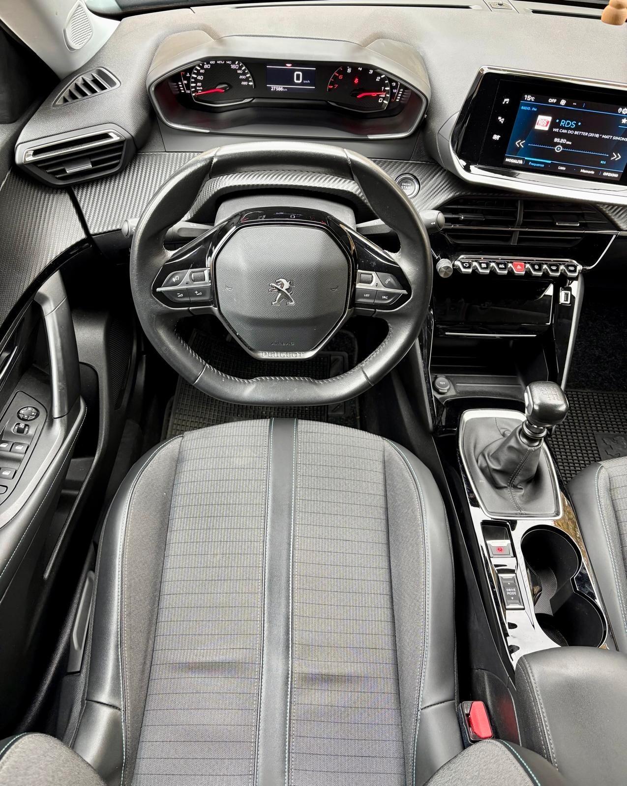 Peugeot 2008 PureTech 100 S&S Allure Pack