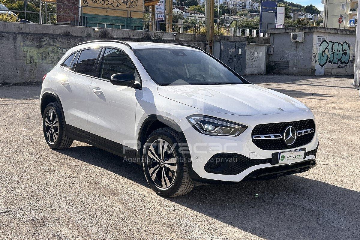 MERCEDES GLA 200 d Automatic Sport