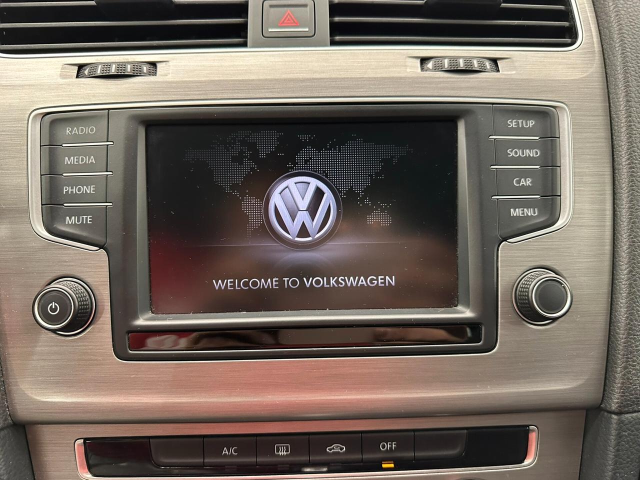 Volkswagen Golf 5p 1.6 110cv - AUTOMATICO-KM CERTIFICATI-PERMUTE