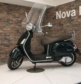 Piaggio Vespa 300 GTS