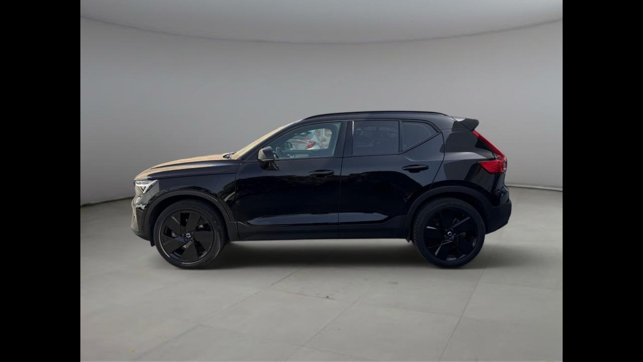 VOLVO XC40 Plus Black Edition B3 AUT