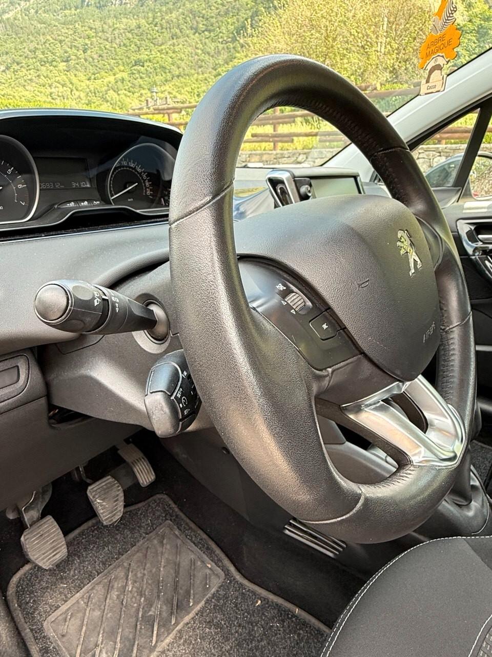 Peugeot 208 Peugeot 208 PureTech 82cv Allure