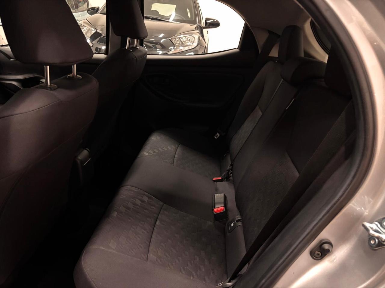 Toyota Yaris 1.5 Hybrid 5 porte Active Business Pack