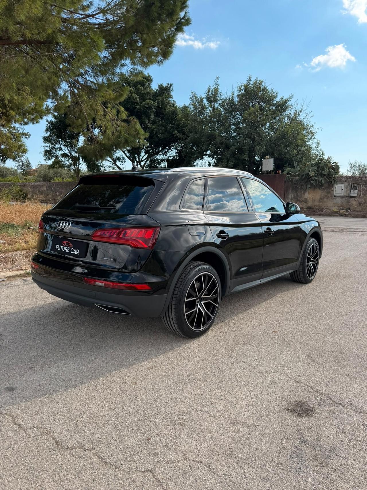 Audi Q5 35 TDI quattro S tronic Business Sport
