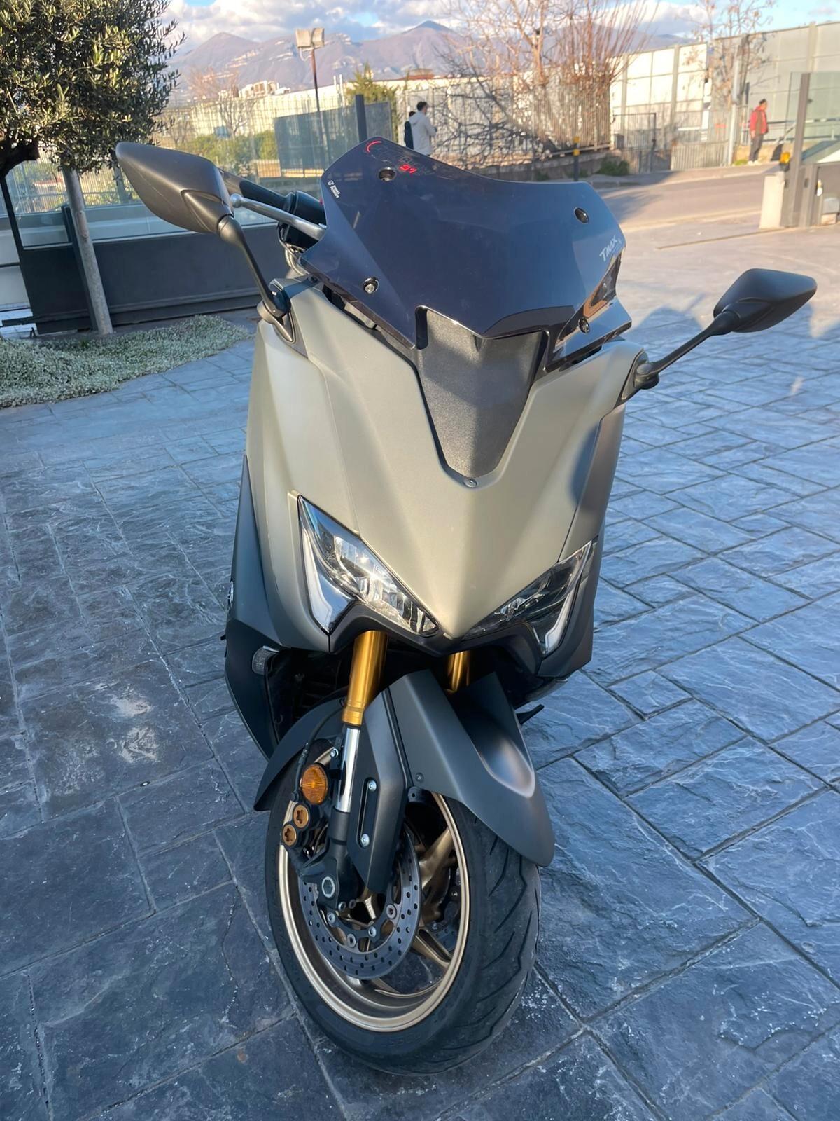 Yamaha T Max 560