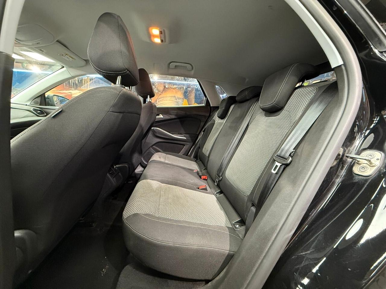 Opel Grandland X 1.5 ecotec s (133)