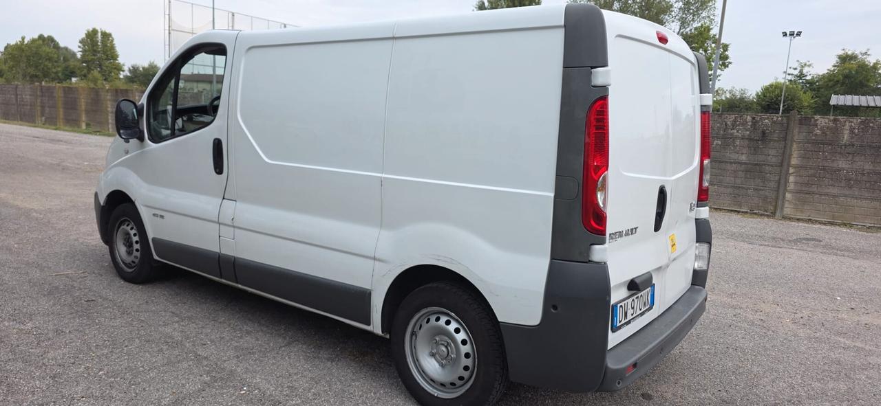 Renault Trafic T29 2.0 dCi/115 PC-TN Furgone Generique