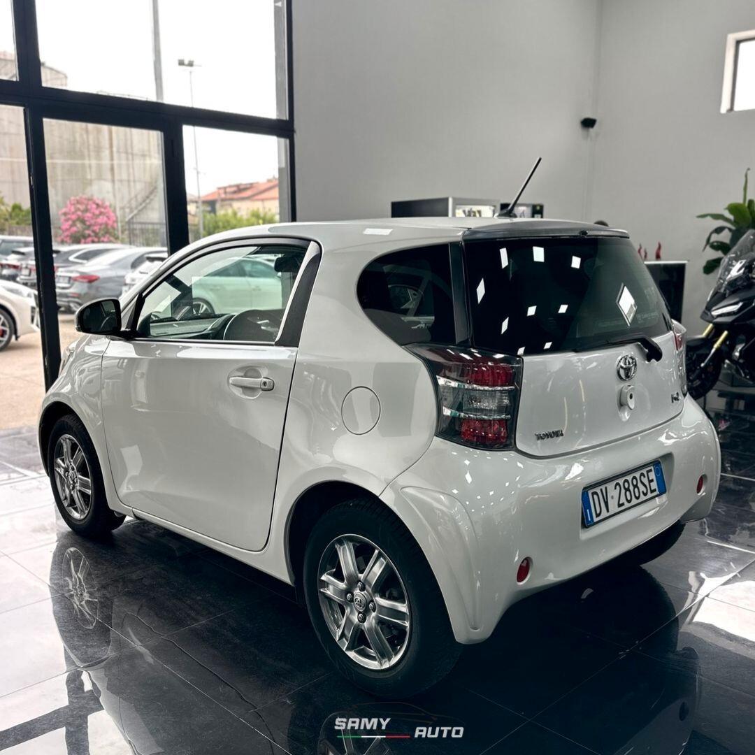 Toyota iQ 1.0 Multidrive Versione Lancio