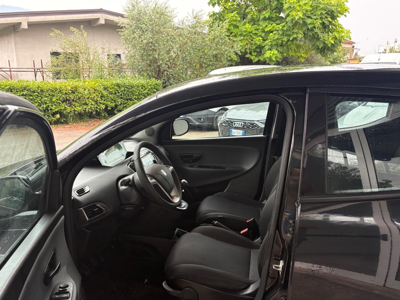 Lancia Ypsilon 1.0 FireFly 5 porte S&S Hybrid Ecochic UnYca