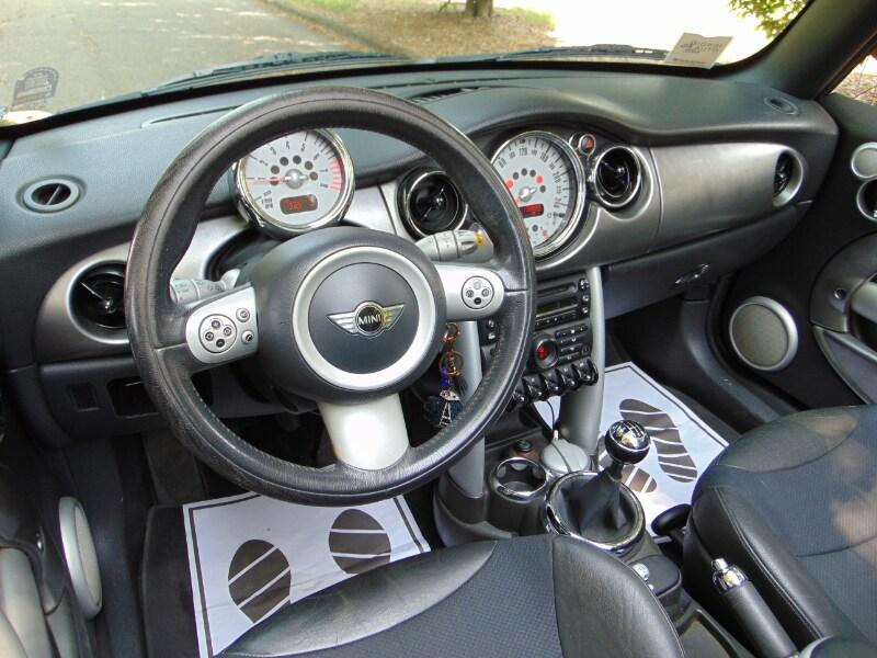 MINI Mini Cabrio (R52) Mini 1.6 16V Cooper Ca...