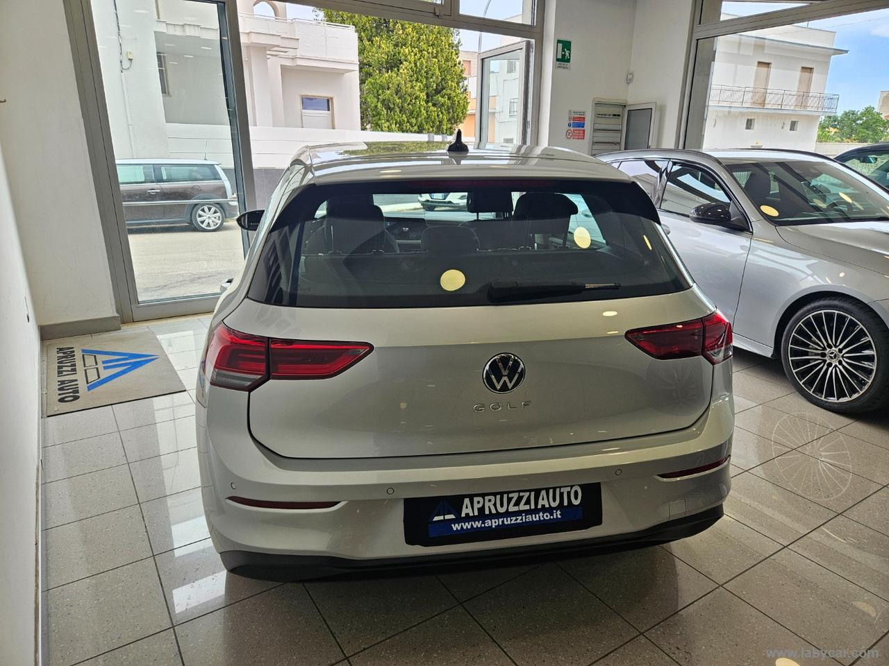 VOLKSWAGEN Golf 2.0 TDI 115 CV SCR Life