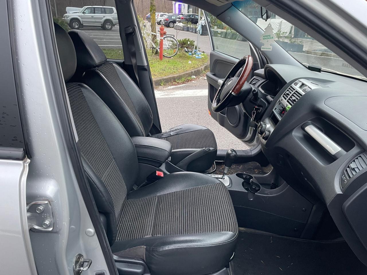 Kia Sportage 2.0 CRDI VGT 140CV*Automatik*Cerchi*