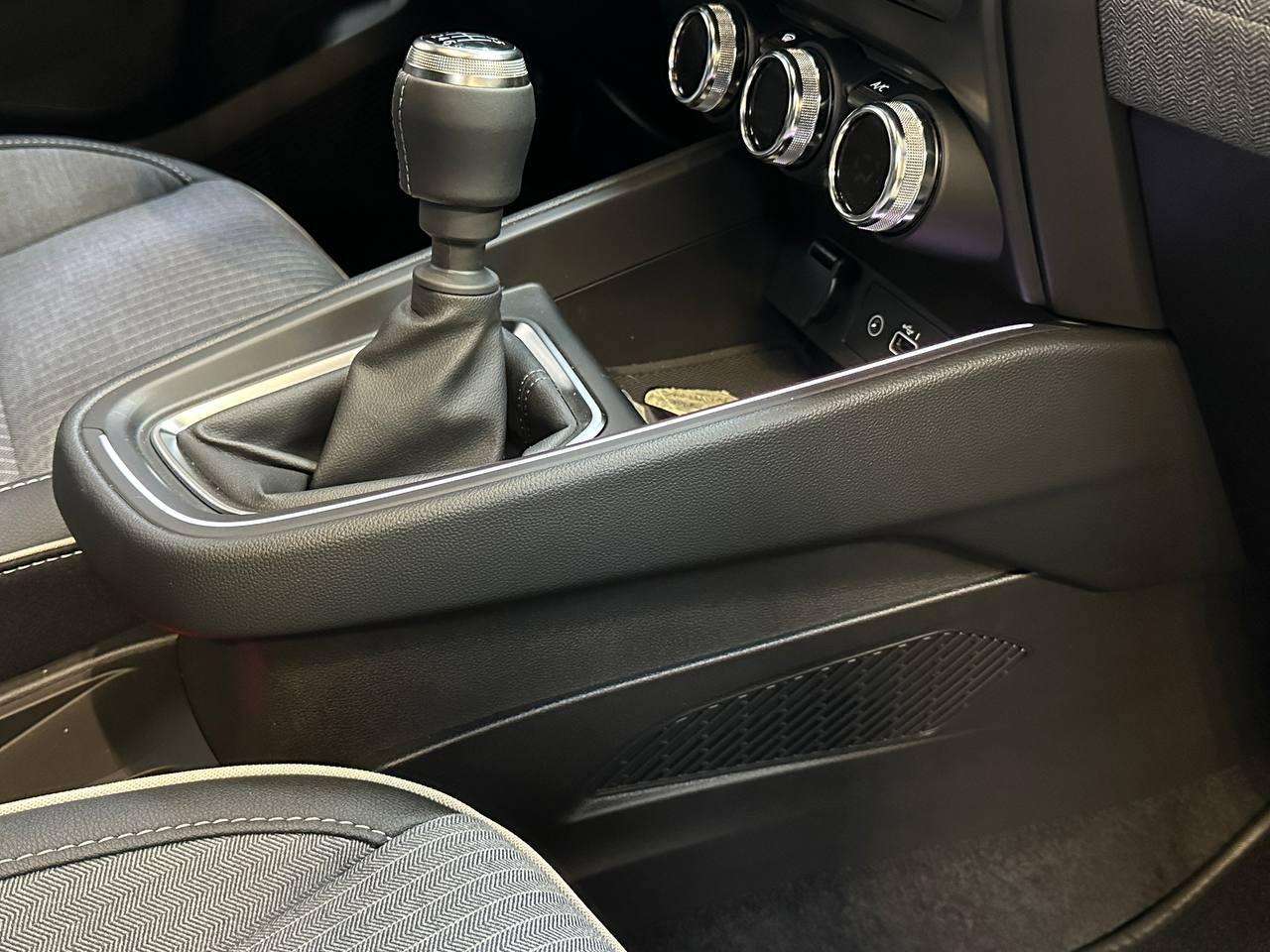 RENAULT Clio V 2023 - Clio 1.0 eco-g Techno 100cv