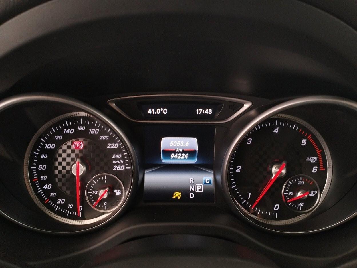Mercedes-Benz A 200d Premium auto