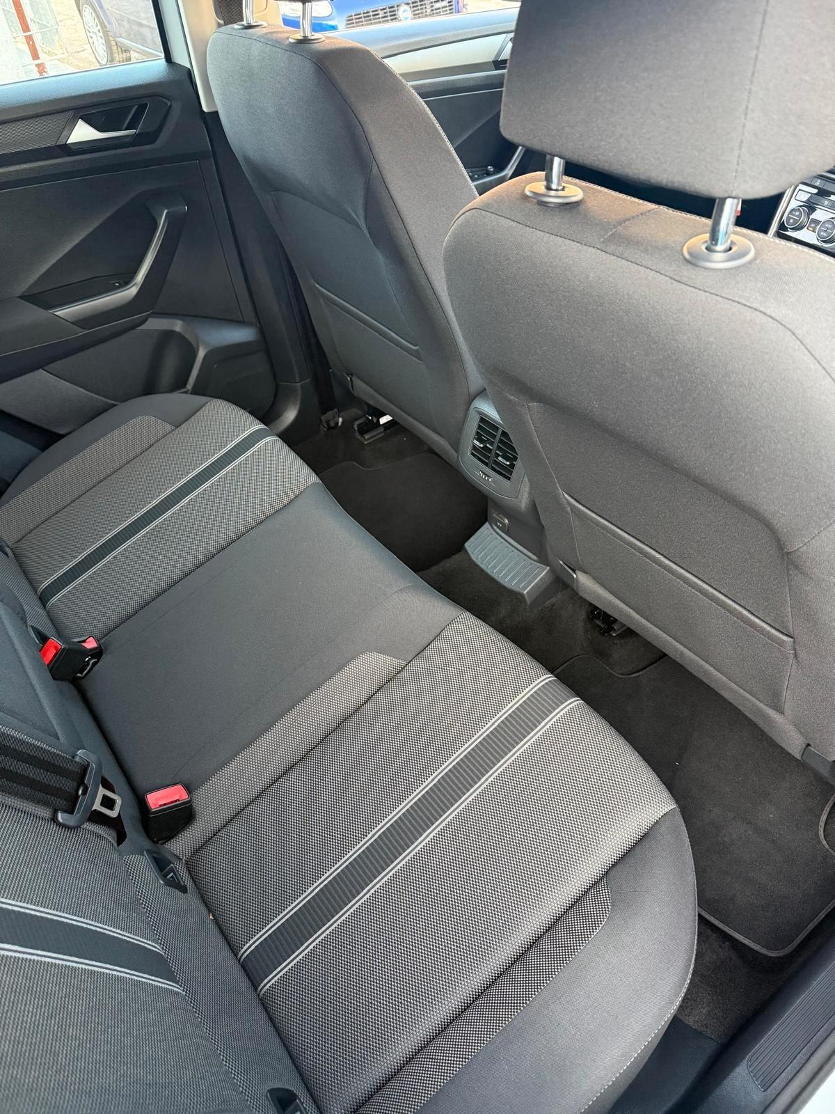 Volkswagen T-Roc 1.6 TDI SCR Advanced BlueMotion Technology