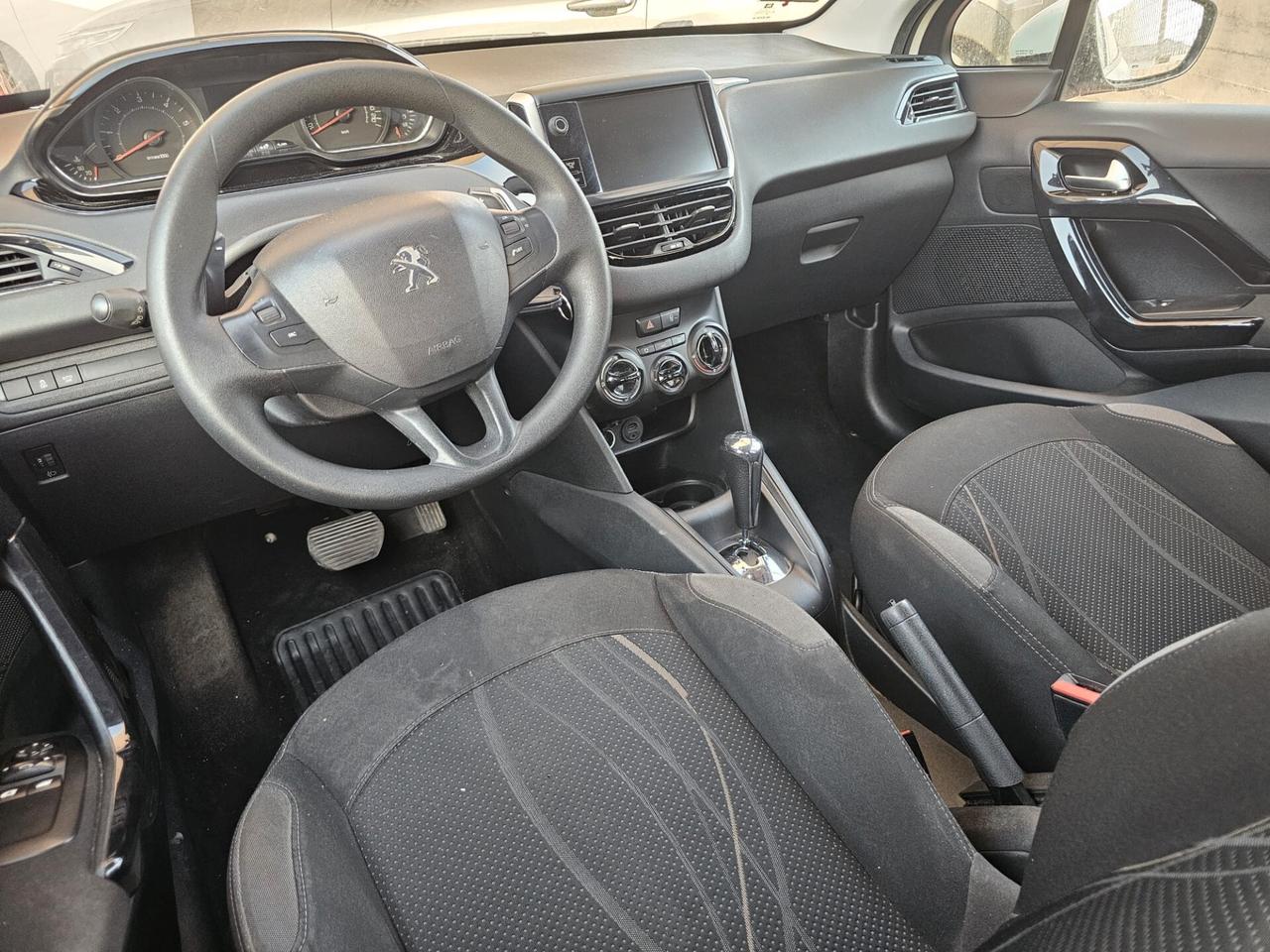 Peugeot 208 1.4 HDi 68 CV 5 porte Access