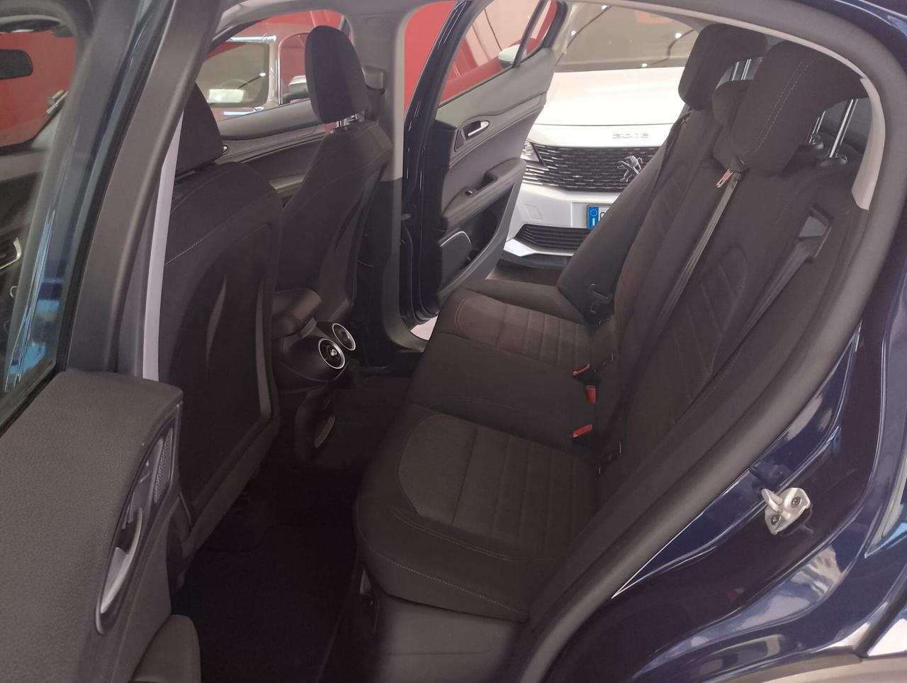 Alfa Romeo Stelvio 2.2 Turbodiesel 160 CV AT8 RWD Business