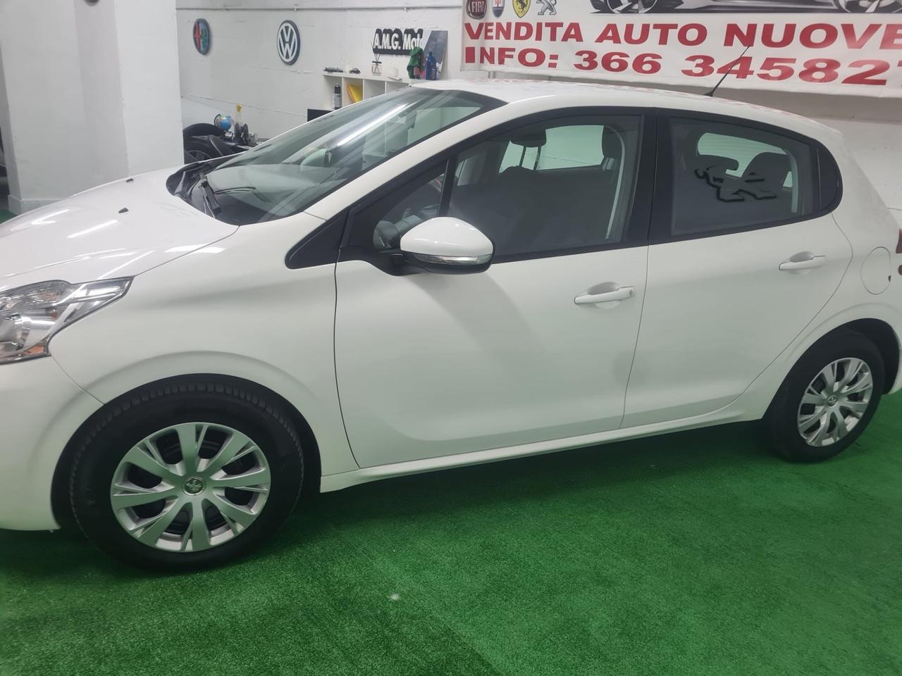 Peugeot 208 BlueHDi 100 S&S 5 porte Allure