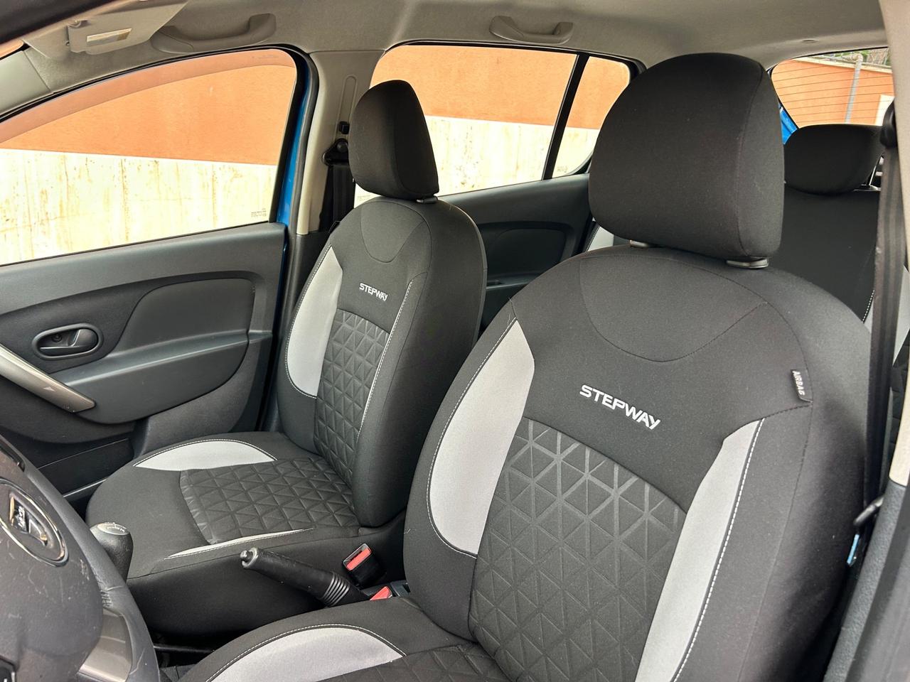 Dacia Sandero Stepway 1.5 dCi Solo 30000 km !!!!!!!!