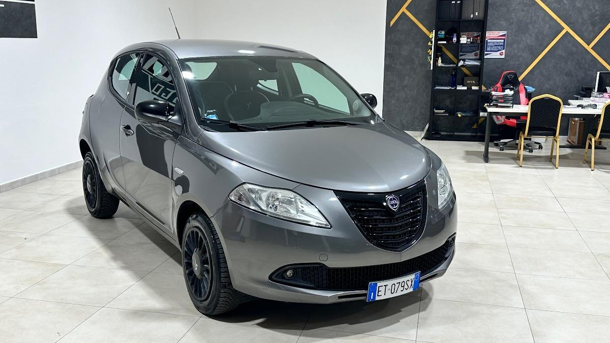 LANCIA - Ypsilon - 0.9 T.Air 80 CV 5p. Met.Ec. Pla.