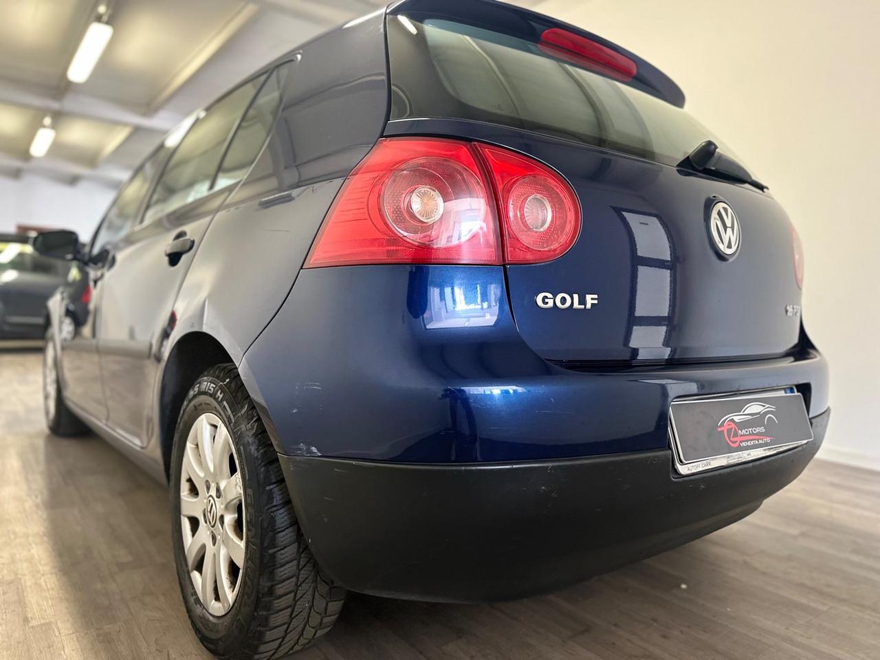 Volkswagen Golf 1.6 16V FSI 5p. Comfortline