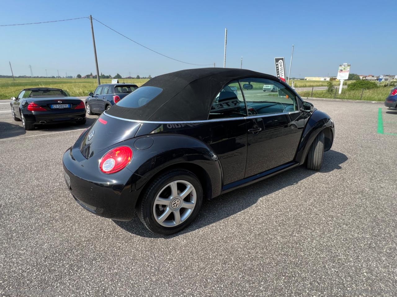 VOLKSWAGEN New Beetle 1.4 16V Cabrio FREESTYLE NEOPATENTATI