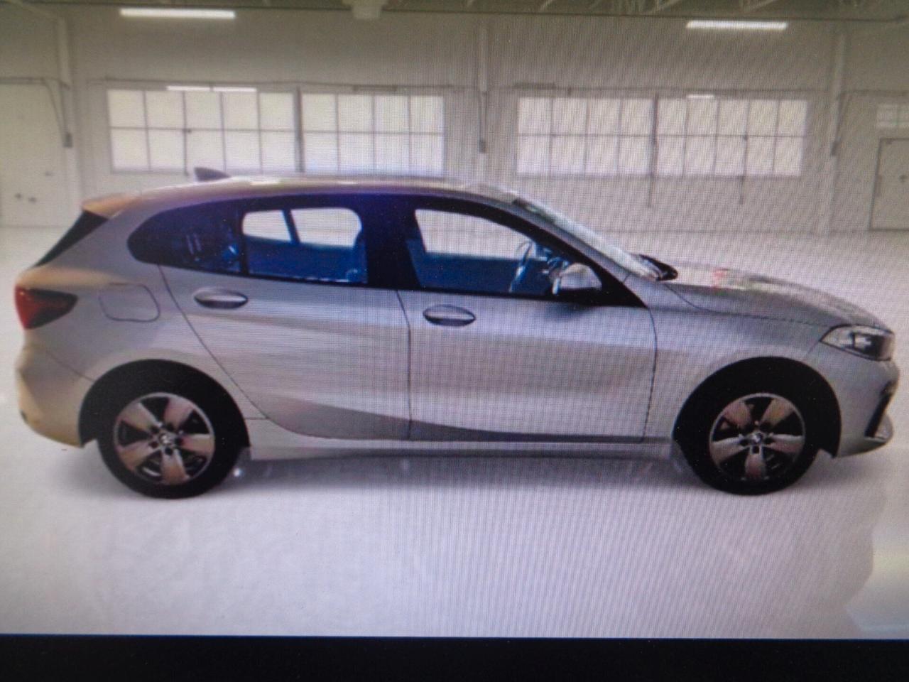 Bmw 116 116d 5p. Business Advantage